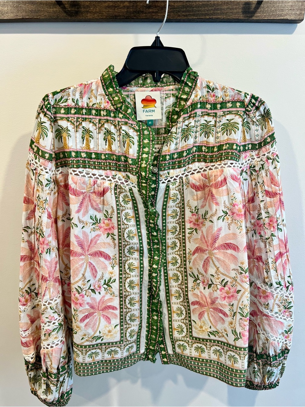 Farm Rio Off-White Palm Dream Blouse XS NWOT Tropical Vacation Resort Wear - Picture 6 of 7